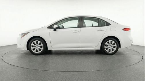 Ice Cap 2025 Toyota Corolla LE