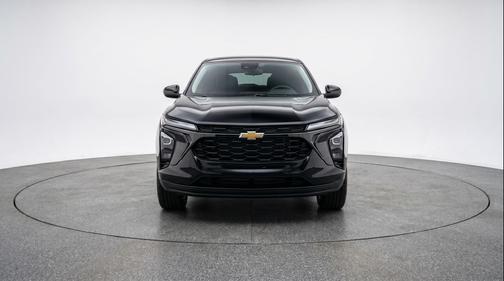 Mosaic Black Metallic 2025 Chevrolet Trax LT