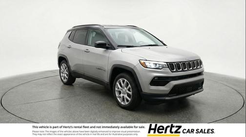 Silver Zynith Metallic Clearcoat 2025 Jeep Compass Limited