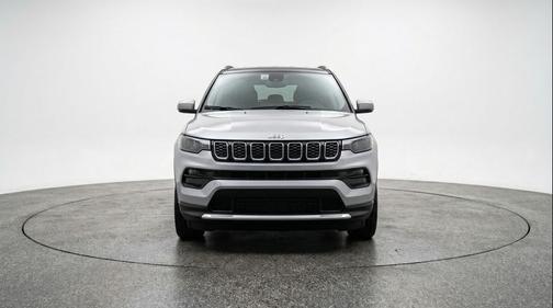 Silver Zynith Metallic Clearcoat 2025 Jeep Compass Limited
