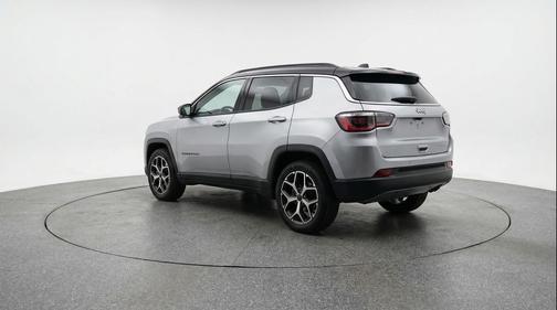 Silver Zynith Metallic Clearcoat 2025 Jeep Compass Limited