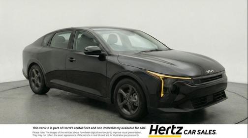 Aurora Black Pearl 2025 Kia K4 LXS