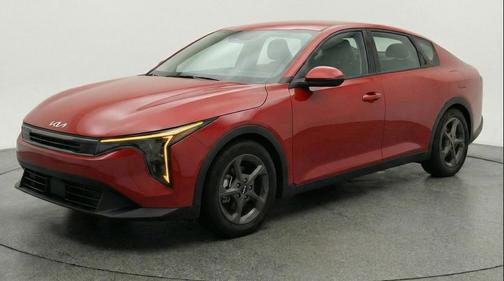 Currant Red 2025 Kia K4 LXS