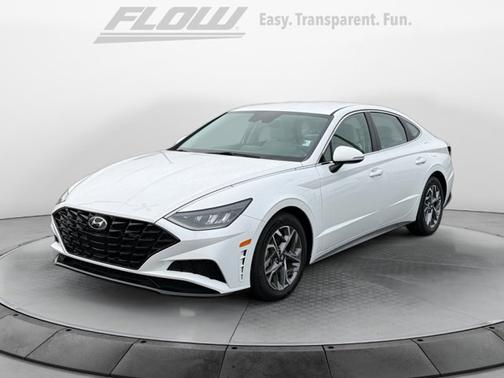 2022 Hyundai SONATA SEL