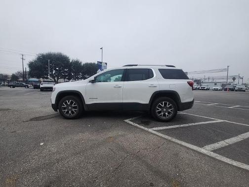 2021 GMC Acadia SLT