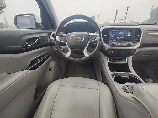 2021 GMC Acadia SLT