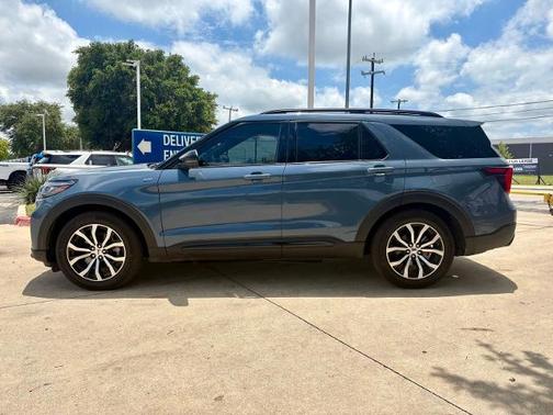 VAPOR BLUE 2025 Ford Explorer ST-LINE