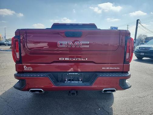 2024 GMC Sierra 1500 DENALI