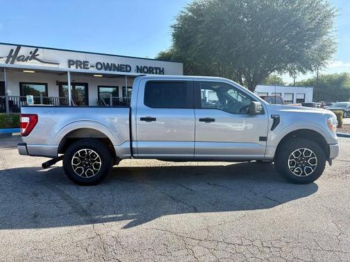 ICONIC SILVER METALLIC 2022 Ford F-150 XL