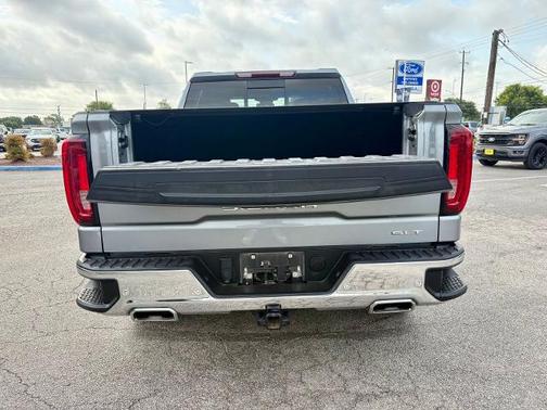 Sterling 2023 GMC Sierra 1500 SLT