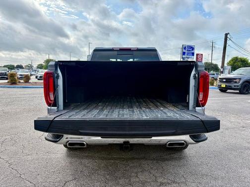Sterling 2023 GMC Sierra 1500 SLT
