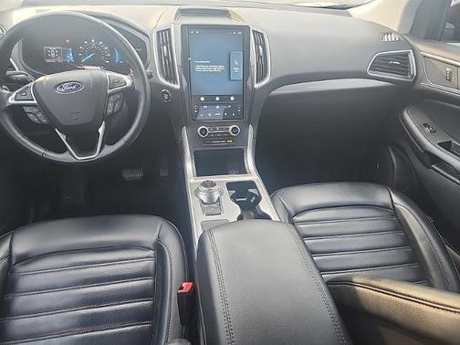 BURGUNDY VELVET MET TINT CC 2023 Ford Edge SEL