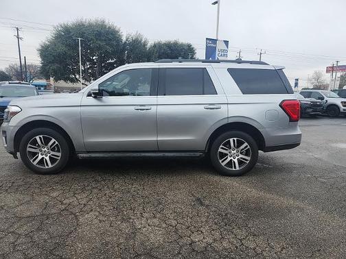 2024 Ford Expedition XLT