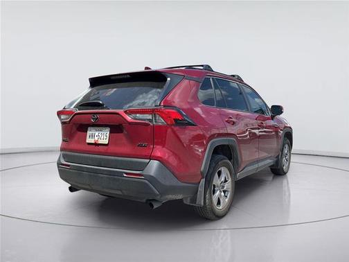 Pearl 2025 Toyota RAV4 XLE
