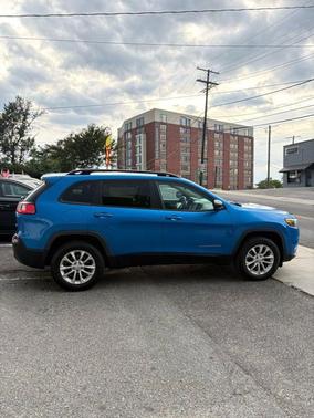 Blue 2022 Jeep Cherokee Latitude Lux