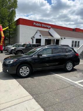 Crystal Black Silica 2018 Subaru Outback 2.5i Premium