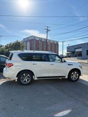 White 2017 INFINITI QX80 Base