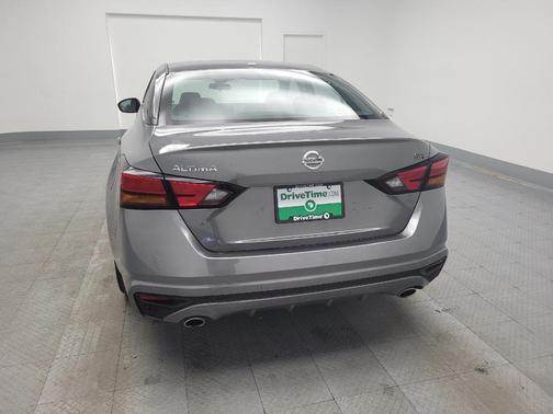 2022 Nissan Altima SR FWD