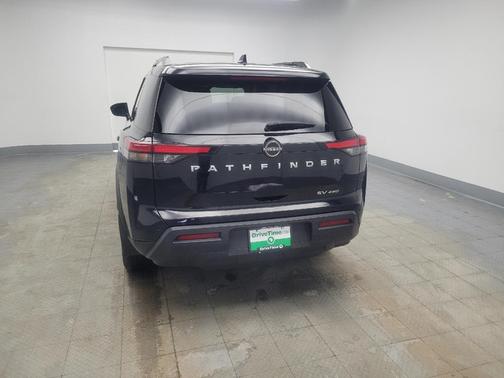 2022 Nissan Pathfinder SV 4WD