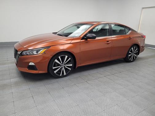 2020 Nissan Altima SR FWD