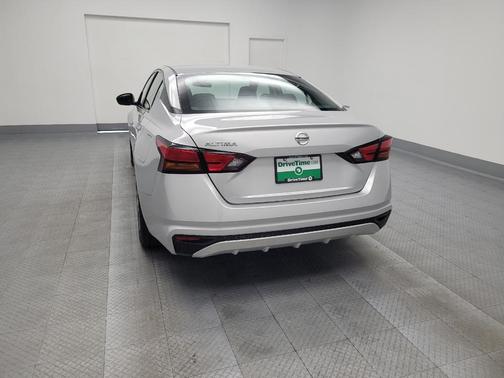 2022 Nissan Altima S FWD
