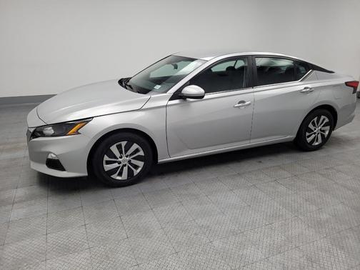 2022 Nissan Altima S FWD