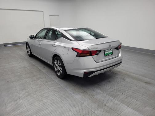 2022 Nissan Altima S FWD