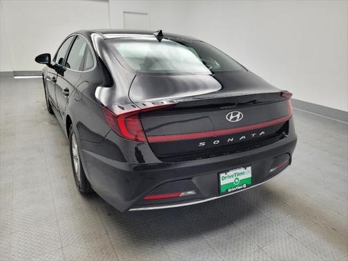 2022 Hyundai SONATA SE
