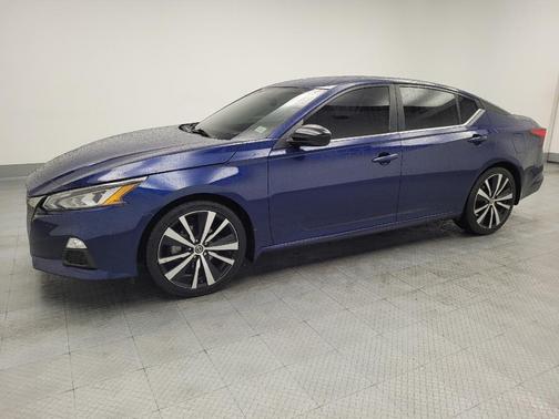 2020 Nissan Altima SR FWD