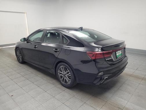 Aurora Black 2024 Kia Forte GT-Line
