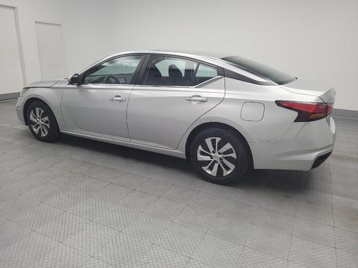2022 Nissan Altima S FWD