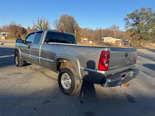 2003 Chevrolet Silverado 2500 LS H/D Extended Cab