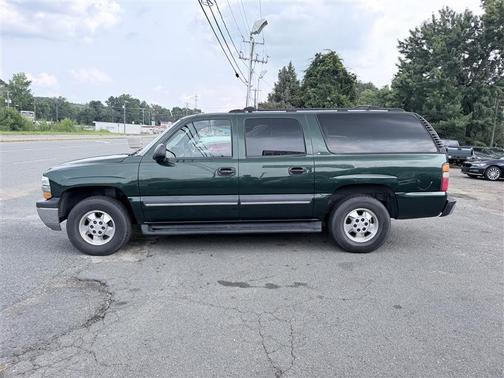 Green Metallic 2002 Chevrolet Suburban 1500 LS