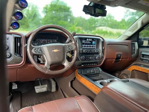 Rainforest Green Metallic 2015 Chevrolet Silverado 2500 High Country