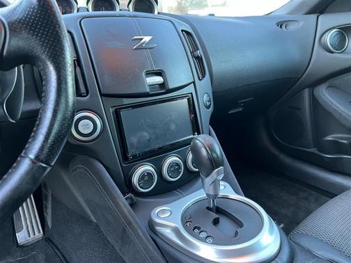 2010 Nissan 370Z Touring