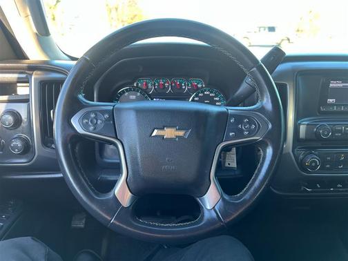 2015 Chevrolet Silverado 2500 Crew Cab V8, Turbo Diesel, 6.6 Liter 4WD