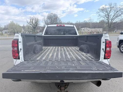 Summit White 2018 Chevrolet Silverado 2500 WT