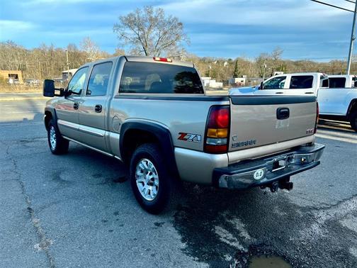 2005 GMC Sierra 1500 SLE Crew Cab