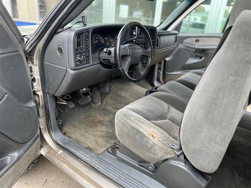 2003 Chevrolet Silverado 2500 LS H/D Extended Cab