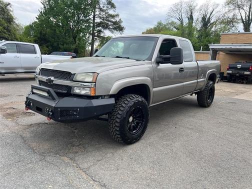 2003 Chevrolet Silverado 2500 LS H/D Extended Cab