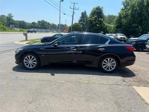 2015 INFINITI Q50 Premium