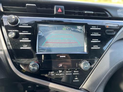 Midnight Black Metallic 2020 Toyota Camry SE
