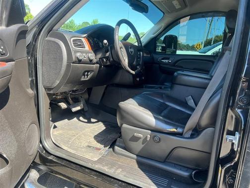 Black 2008 Chevrolet Silverado 2500 LTZ H/D Crew Cab