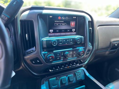 Summit White 2015 GMC Sierra 2500 SLT