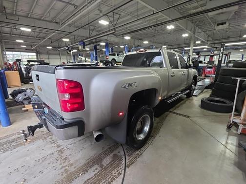 2008 Chevrolet Silverado 3500 LTZ Crew Cab