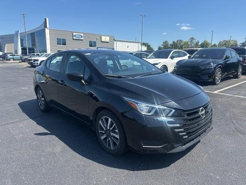 2023 Nissan Versa 1.6 SV