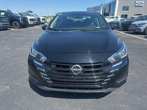 2023 Nissan Versa 1.6 SV