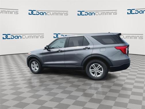 2022 Ford Explorer Base