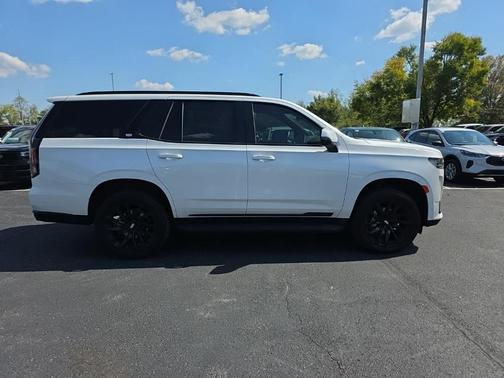 2024 Cadillac Escalade Sport