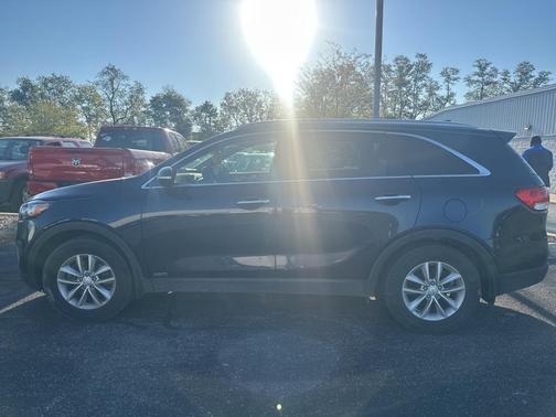 2018 Kia Sorento LX